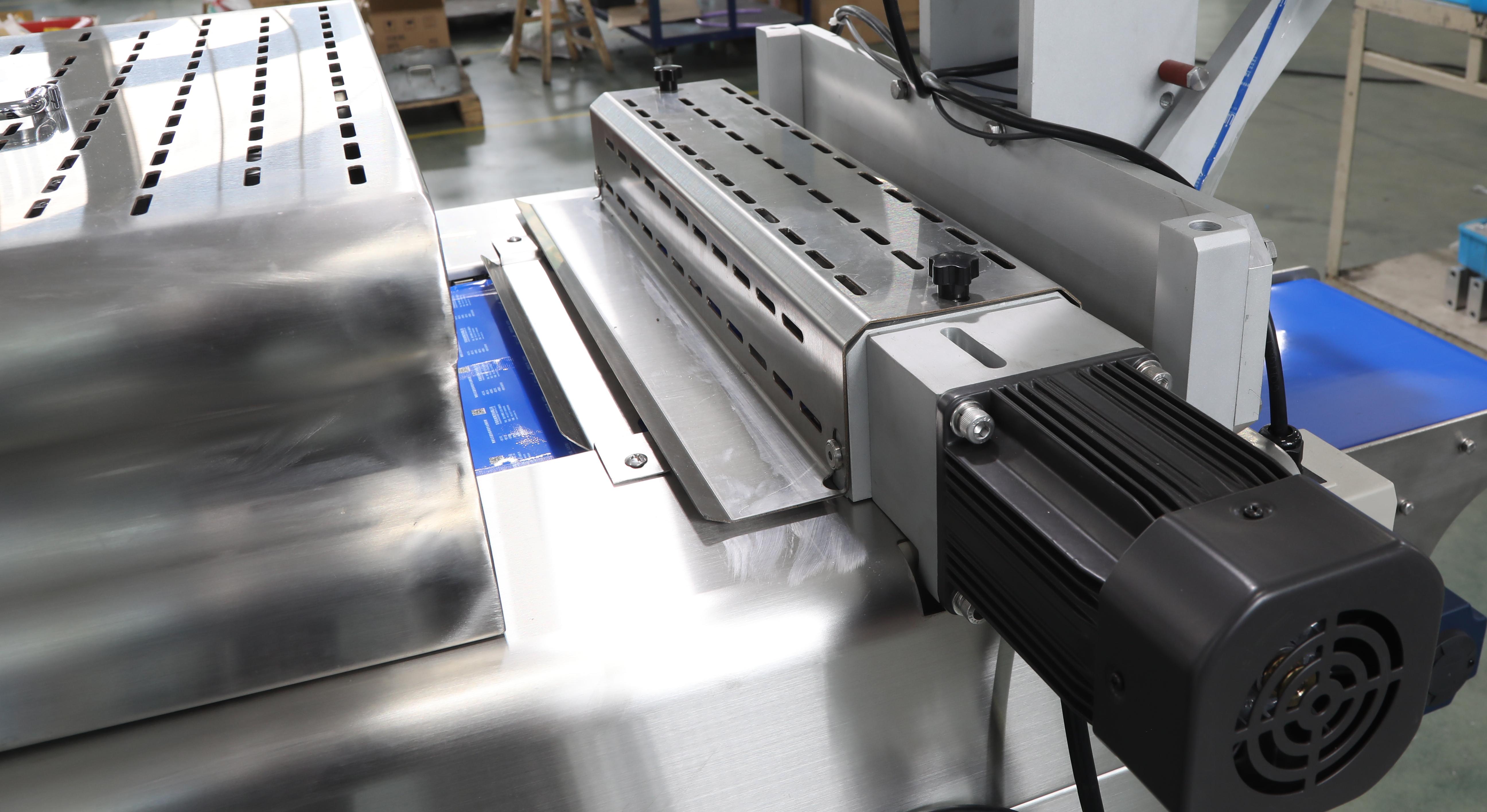 thermoforming packaging machine details 열적 성형 포장 기계 세부 사항